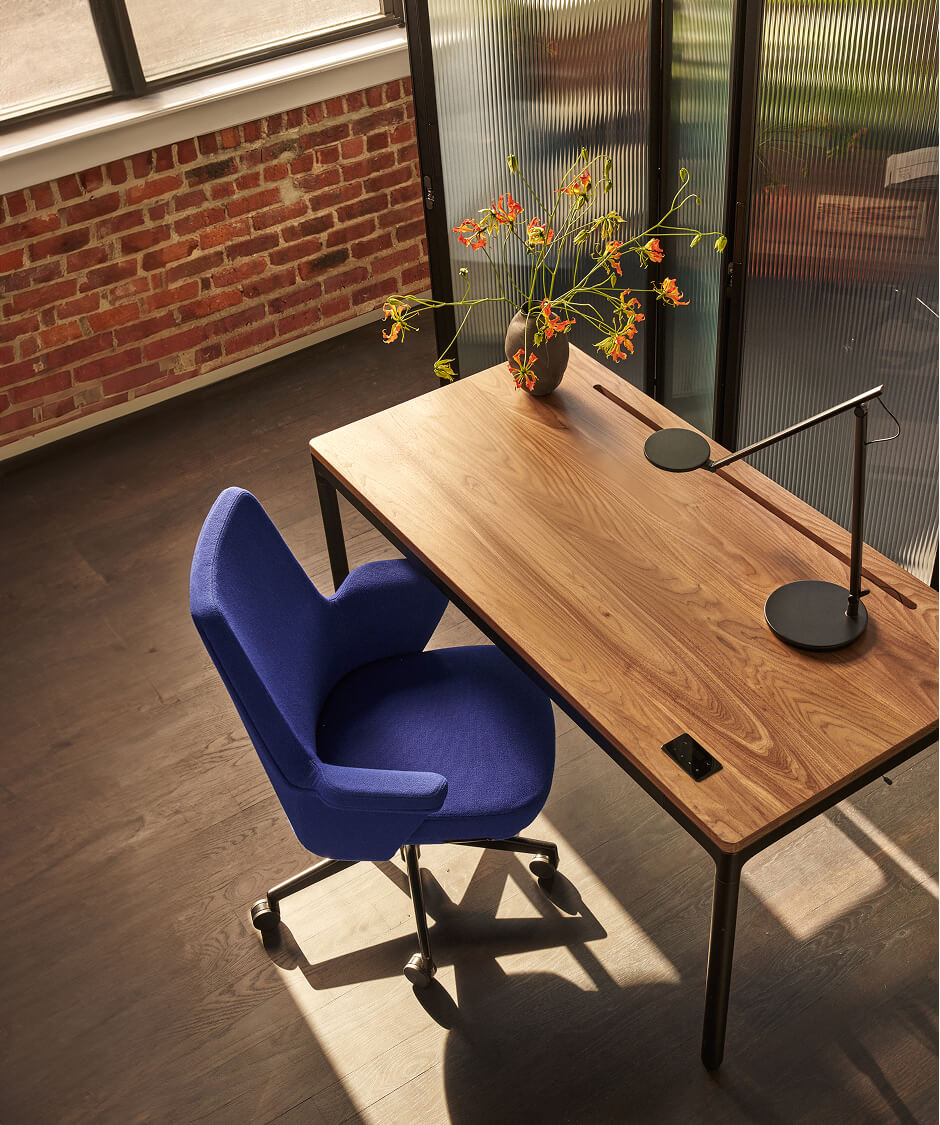 Freedom Headrest in Kvadrat Vanir textile with Graphite Frame